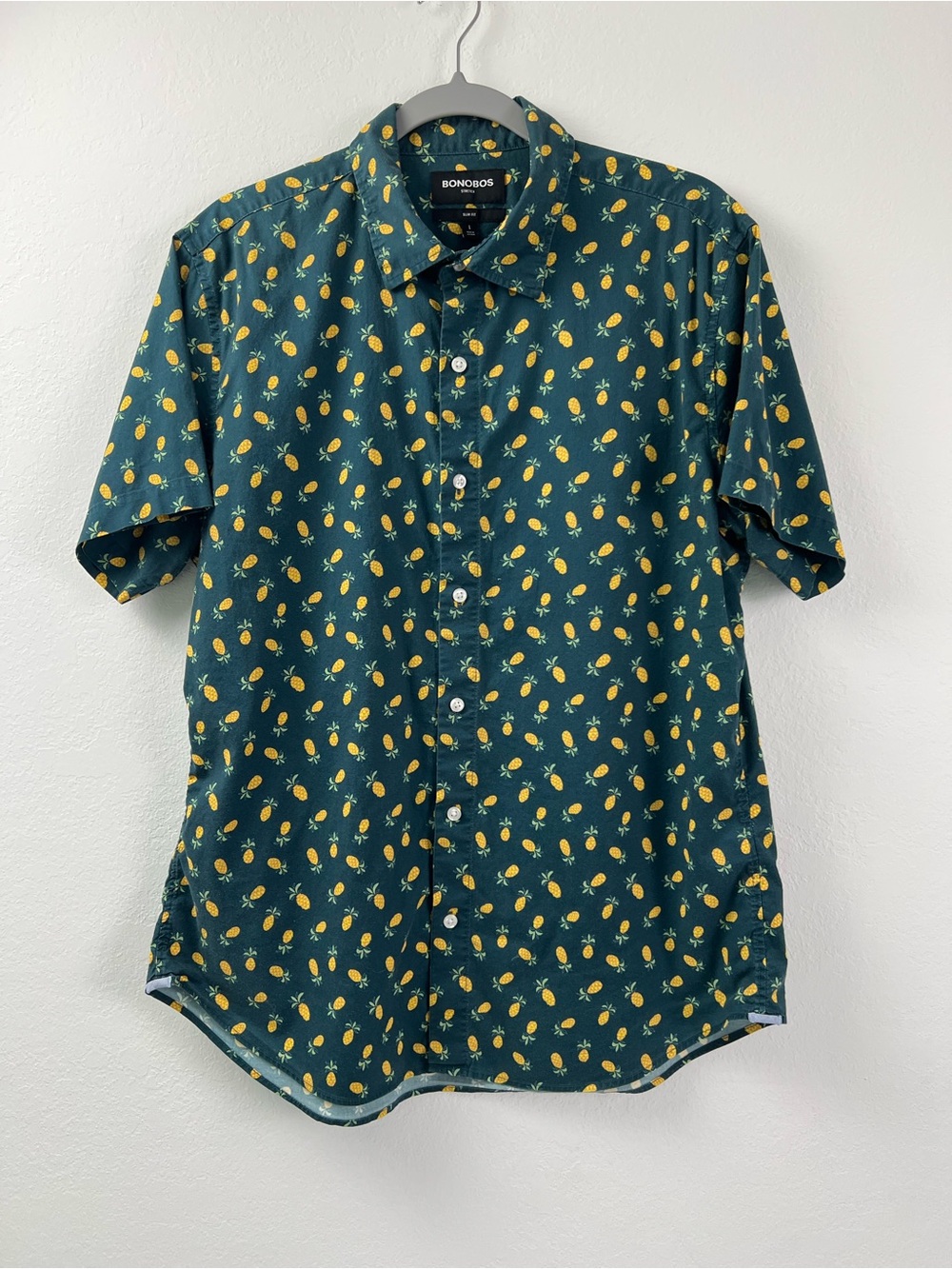 Bonobos Stretch Slim Fit Green with Pineapples Short Sleeve Vacation Button Down